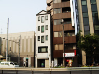 本社外観